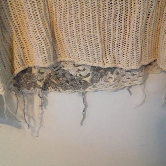(2) Free People Ivory/Gray Crochet Sweater Sz M - Picture 8 of 8